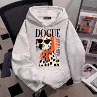 ราคา Top basic เสื้อแขนยาว วินเทจสตรีทแฟชั่น พิมพ์ลาย DOGUE ผ้าCOTTON OVERSIZE เสื้อสเวตเตอร์มีฮู้ด ส่งจากไทย (51105078186)