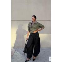 ราคา BERSHKA Balloon pants กางเกงผ้าสีดำ ทรงบอลลูน เอวสูง (41129619300)