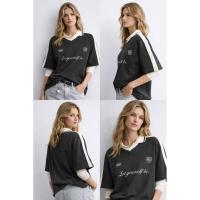 ราคา เสื้อเชิ้ตคอปกแขนสั้นสีดำ แต่งแทบสีขาวช่วงแขน (47407287343)