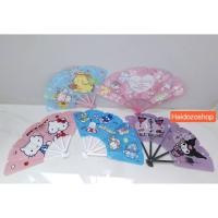 ราคา Sanrio Fan พัดสำหรับพกพา โดนน้ำได้ น้ำหนักเบา ลิขสิทธิ์แท้นำเข้าจากญี่ปุ่น มีให้เลือกหลายลาย สินค้าพร้อมส่งจากไทย (26300555292)
