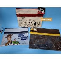 ราคา Disney กระเป๋าใส่ดินสอ กระเป๋าอเนกประสงค์ ขนาดB6 แบบมีซิป 2 ช่อง มีให้เลือก 3 ลาย ลิขสิทธิ์แท้จากญี่ปุ่น พร้อมส่งจากไทย (25488589068)