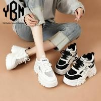 ราคา YBM รุ่นสุดฮิ รองเท้าผ้าใบเสริมส้นพิมพ์ผู้หญิง เสริมส้น 3 5 ซม ใส่สบาย มีระบายอากาศดี ดีไซน์เกาหลี (27642916508)