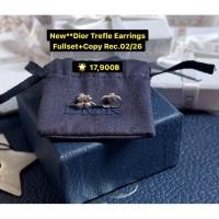 ราคา New Dior Trefle Earrings (46706297543)