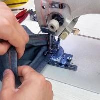 ราคา ด้านล่างกางเกง Blind Stitch Roller Presser เท้าและ Hemmer เท้าสําหรับ 1 เข็ม Lockstitch จักรเย็บผ้า JUKI BROTHER SINGER JACK (55406031753)