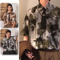 ราคา MouChooce เสื้อเชิ้ตผู้ชายแขนสั้นแบรนด์แฟชั่นญี่ปุ่นการออกแบบการผสมการนอนหลับด้วยความรู้สึกระดับไฮเอนด์ (57707750688)