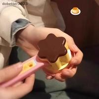 ราคา ฐานข้อมูล การให้อาหารอาหารพุดดิ้งให้อาหารสก์ท็อปเครื่องประดับน่ารักสีชมพูวุ้นสตรอเบอร์รี่พุดดิ้งชุดเครื่องประดับรุ่นสําหรับเด็กหญิง 2025 ไทย (52300980723)