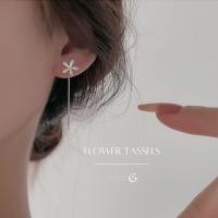 ราคา GLAMOR ต่างหูเงินแท้ Flower Tassels ต่างหูเพชร ต่างหูแฟชั่น ตุ้มหูเงินแท้ ต่างหูเกาหลี ตุ้มหูเพชร E029 (54554335067)