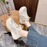 ราคา รองเท้าผ้าใบผู้หญิงปี 2025 สีขาว ตาข่ายระบายอากาศดี ใส่สบายสำหรับการเดินทาง (57808064035)