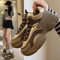 ราคา รองเท้าส้นสูงแบบ High Top Dad Shoes สไตล์เกาหลีสำหรับผู้หญิงปี 2025 ดีไซน์สายรัด Lace Up สวมใส่ง่ายและสบาย เหมาะสำหรับการเล่นกีฬาและการแต่งตัวในชีวิตประจำวัน (47008273459)