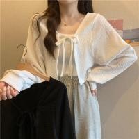 ราคา ท็อปส์ซูผู้หญิง เสื้อผ้าผู้หญิงเกาหลี ญี่ปุ่นเสื้อผ้าสตรีเกาหลีสั้นท็อปส์สีขาวลูกไม้ขึ้นโคมไฟแขนบางสไตล์ฤดูใบไม้ผลิฤดูร้อนที่เรียบง่ายหลวมทุกการแข่งขันครีมกันแดดคาร์ดิแกนเสื้อสั้ (28718619709)