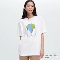 ราคา UNIQLO x KAWS PEACE FOR ALL Short Sleeve Graphic T Shirt (41774192857)