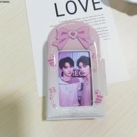 ราคา อัลบั้มการ์ด วันเวย์ แฟ้มโฟโต้การ์ดหมีสีชมพูขนาดเล็กขนาด 3 นิ้ว โบว์รักพีวีซีพร้อมอัลบั้มการ์ดสะสมหน้าภายใน 16 หน้า (43600842596)