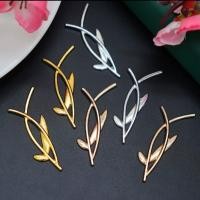 ราคา กิ๊บทองคู่ขนาด 12x36 มม สไตล์โบราณ ออกแบบเป็นลายดอกไม้และกล้วยไม้ พร้อมขาย 5 ชิ้น (45407618674)