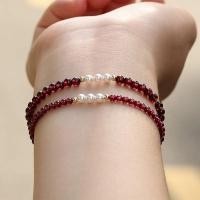 ราคา สร้อยข้อมือหินโกเมนแท้ กำไลหินเสริมความรัก สายมูเตลู อัญมณีโกเมน กำไลสีแดง ของขวัญวันเกิด (25630070296)