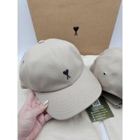 ราคา New Ami paris cap เบจใจดำ free size ของแท้ พร้อมส่ง (44454433111)