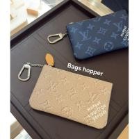 ราคา New Lv Key Pouch Size S ไซส์ใหม่ ใหญ่กว่าปกติSize 15x 9 x 1 ซม มือ1ของแท้ พร้อมส่ง ทักรีเชครายวันก่อนกดสั่งค่า (54701197387)