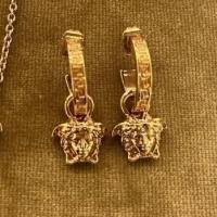 ราคา New Versace la Medusa Greca hoop earrings มือ1ของแท้ พร้อมส่ง ทักรีเชครายวันก่อนกดสั่งค่า (49450716802)
