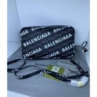 ราคา New Balenciaga Signature Medium Camera Bag BB Monogram มือ1ของแท้ พร้อมส่ง (26756277868)