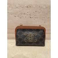 ราคา New Celine clutch on chain มือ1ของแท้ (17481385007)