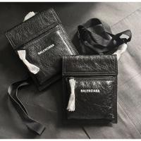 ราคา New Balenciaga explorer pouch รุ่นสายใหญ่ หนังแกะ มือ1ของแท้ พร้อมส่ง (44100592098)