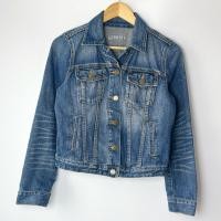 ราคา GAP Jeans Jacket แจ็กเก็ตยีนส์ ผู้หญิง กระเป๋าหน้าใช้ได้ ผ้าไม่หนามาก ใส่คลุม ใส่เที่ยวได้ (45307378779)