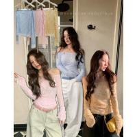 ราคา พร้อมส่ง ? ? ? ? ? ? ? ? ? ? ? ? ? ? ? ? ? ? ? ? ? 550 onseason เปลี่ยนลุคธรรมดาให้ดูแพง เสื้อแขนยาวเปิดไหล่ ผ้าลูกไม้ซีทรู (54157622884)
