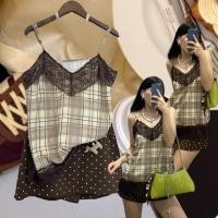 ราคา zr plaid with lace tank top เสื้อสายเดี่ยว คอวี ลายปริ้น plaid แต่งลูกไม้น้ำตาลตามขอบอก ขอบชายเสื้อ สายปรับได้ (43079451443)