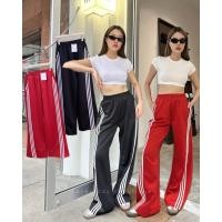 ราคา Korea sweatpant 390 กางเกงวอร์มขายาวทรงกระบอกดีเทล แต่งแถบขาวด้านข้างตัดกับสีกางเกง มีกระเป๋าข้าง ใช้งานได้จริง (28811153417)