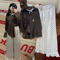 ราคา ruffle polkadot pants กางเกงขากระบอก เอวยางยืด ปลายขาระบายน่ารักมาก ผ้าซาตินหนา มีน้ำหนักทิ้งตัว ลาย polkadot (49453243814)