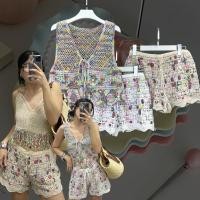 ราคา pastel lace shorts กางเกงขาสั้น เนื้อผ้าลูกไม้ ทอสีโทนครีมขาวคู่ pastel น่ารักมาก มีซับในในตัว งานสวยมาก (42101576717)