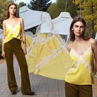 ราคา Yellow lace x satin zara top 450 mo studio เสื้อสายเดี่ยวซาติน เนื้อพรีเมี่ยมสีเหลืองทองขับผิวสวยมาก งานนำเข้า (41875515722)