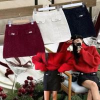 ราคา wink skirt กระโปรงทรงเอ เนื้อผ้านิ่มมีความวิ้ง มีซับในในตัว แต่งกระเป๋าหลอก (27919028814)