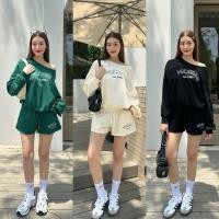 ราคา MICHIGAN SET 490 น่ารักมากกกก เสื้อแขนยาวทรงโอเวอร์ไซส์ ใส่แบบปาดไหล่ข้างเดียวชิคๆ แมทช์คู่กางเกงขาสั้น onseason (24421209280)