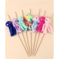 ราคา MG 597 ของเล่นไม้ตกแมวสุดฮิต มาพร้อมตุ๊กตาหมึกดีไซน์เก๋ไก๋ สีสันสดใส พร้อมเสียงกระดิ่งในตัว พร้อมส่ง (40874146463)