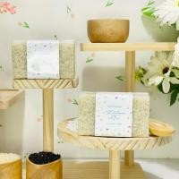 ราคา ข้าวชำร่วย ข้าวหอมมะลิสุรินทร์ 100 กรัม ฟรีป้าย ของที่ระลึกราคาส่ง (20780571008)