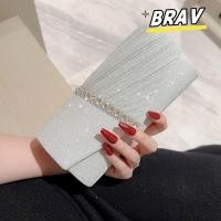 ราคา กระเป๋าคลัทช์เลื่อมกลิตเตอร์สำหรับราตรี ออกแบบมาอย่างหรูหรา (47252683230)