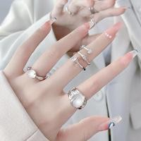 ราคา แหวนสไตล์แฟชั่น Moonstone Diamond Zircon แบบฝรั่งเศสรองพอดีนิ้ว (57808993926)