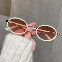 ราคา แว่นตากันแดดรูปไข่ UV400 แบบหรูหราและคลาสสิก สำหรับผู้หญิง กรอบโลหะขนาดเล็ก (48258557901)