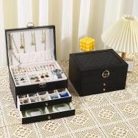 ราคา กล่องใส่เครื่องประดับลายเพชรสามชั้นขนาดใหญ่ พร้อมลิ้นชักแบบมีกุญแจ กล่องเก็บเครื่องประดับบนโต๊ะทำงานสุดหรู (27493934260)