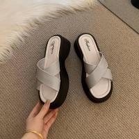 ราคา Walkon ต้องมี รองเท้าแตะลำลองสุภาพสตรี แตะส้นหนาทรงสี่เหลี่ยมสวมใส่สบายรูปทรงดีหรูและเป็นเอกลักษณ์ สายรองเท้านิ่ม น่ารัก (29107138943)