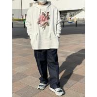 ราคา GU X UNDERCOVER FLOWERS LOGO OVERSIZED HOODIES (26593421667)