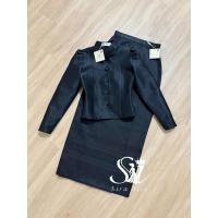ราคา Sira Siri พร้อมส่ง ชุดไทยจิตรลดาสีดำ ชุดดำ เสื้อผ้าไหมอิตาลี ทรงไทยจิตรลดา กระดุมหน้า ผ้าถุงสำเร็จรูปทอลาย ชุดไว้อาลัย (40511986100)