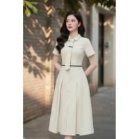 ราคา เดรสคอปกแขนสั้นดีไซน์แต่งใส่เนคไทเก๋ๆและมีแต่งผ้ากุ้นสีดำช่วงเอว ด้านหน้าของกระโปรงแต่งกระดุมหลอก ตัวกระโปรงจับจีบ (26635239783)