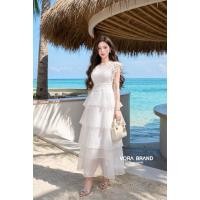 ราคา Dress ยาว คอวี ช่วงบนแต่งผ้าลูกไม้ มีฟองน้ำจัดทรงให้ แต่งเข็มกลัดดอกไม้ช่วงอก เอวเข้ารูป ช่วงกระโปรงแต่งระบายชั้นๆ (42929604944)