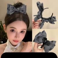 ราคา กิ๊บติดผมโบว์ขนาดใหญ่สีเทา 2026 สไตล์ใหม่ความรู้สึกระดับไฮเอนด์ฤดูใบไม้ร่วงฤดูหนาวกิ๊บติดผม (29613426162)
