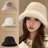 ราคา หมวกแฟชั่นฤดูหนาวกันลมอบอุ่นของผู้หญิงหมวกผ้ากำมะหยี่สีพื้นหมวกชาวประมงขนปุยหมวกป้องกันหูหมวกปานามา (45303500640)
