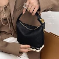 ราคา HB 582 กระเป๋าหนัง งานเกาหลี สะพายข้าง (17786805871)