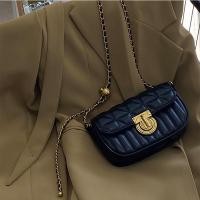 ราคา HB 634 กระเป๋าสะพายไหล่ สะพายข้าง สายโซ่ หนังนิ่ม (23807874313)