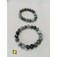ราคา ข้อมือหยกพม่าแท้ 100 ขนาด 10 มิล ข้อมือกินบ่เสี้ยง jade stone bracelet Myanmar shopee (26967031100)