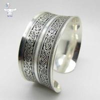 ราคา กำไลข้อมือเงินโทเท็มจากทิเบต ดีไซน์สวยงาม พร้อมให้สวมใส่ (52607001793)